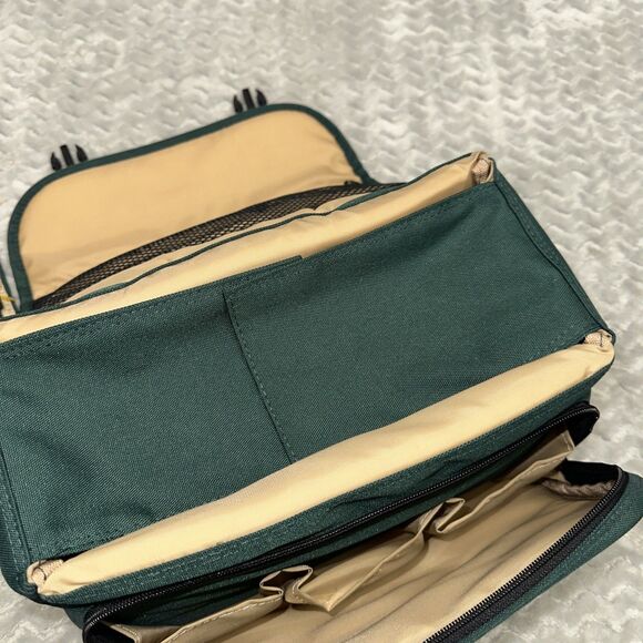 Vintage Green Canvas Canon Camera Bag w/ Dividers Strap 12x7x8 Clean Looks New - Picture 7 of 10